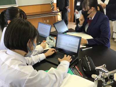 EE35SxBjsz0TpAd1762733012_1762733024